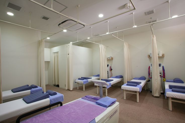 Washable and Fire-Resistant Hospital Partition Curtains (1).jpg